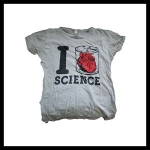 ♠️10/$10♠️ "I Heart Science" T-Shirt